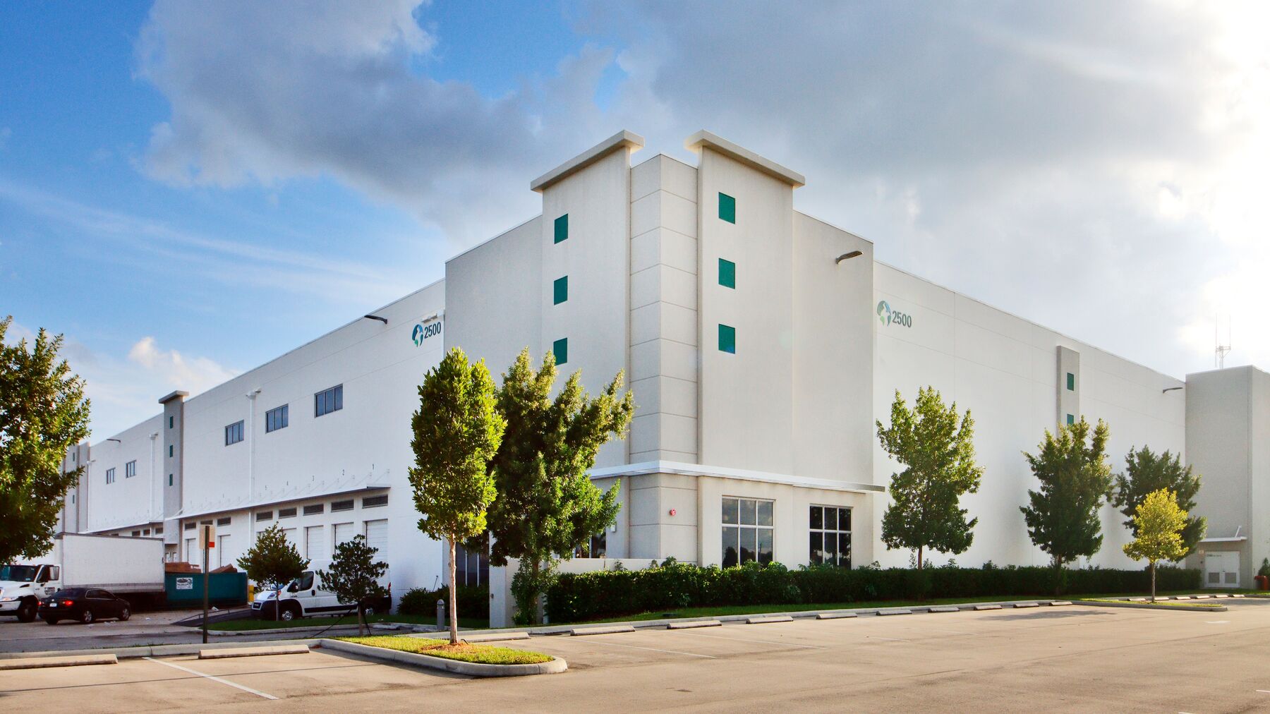 DPM-Prologis-Seneca-Park-800-Property-Photo.jpg