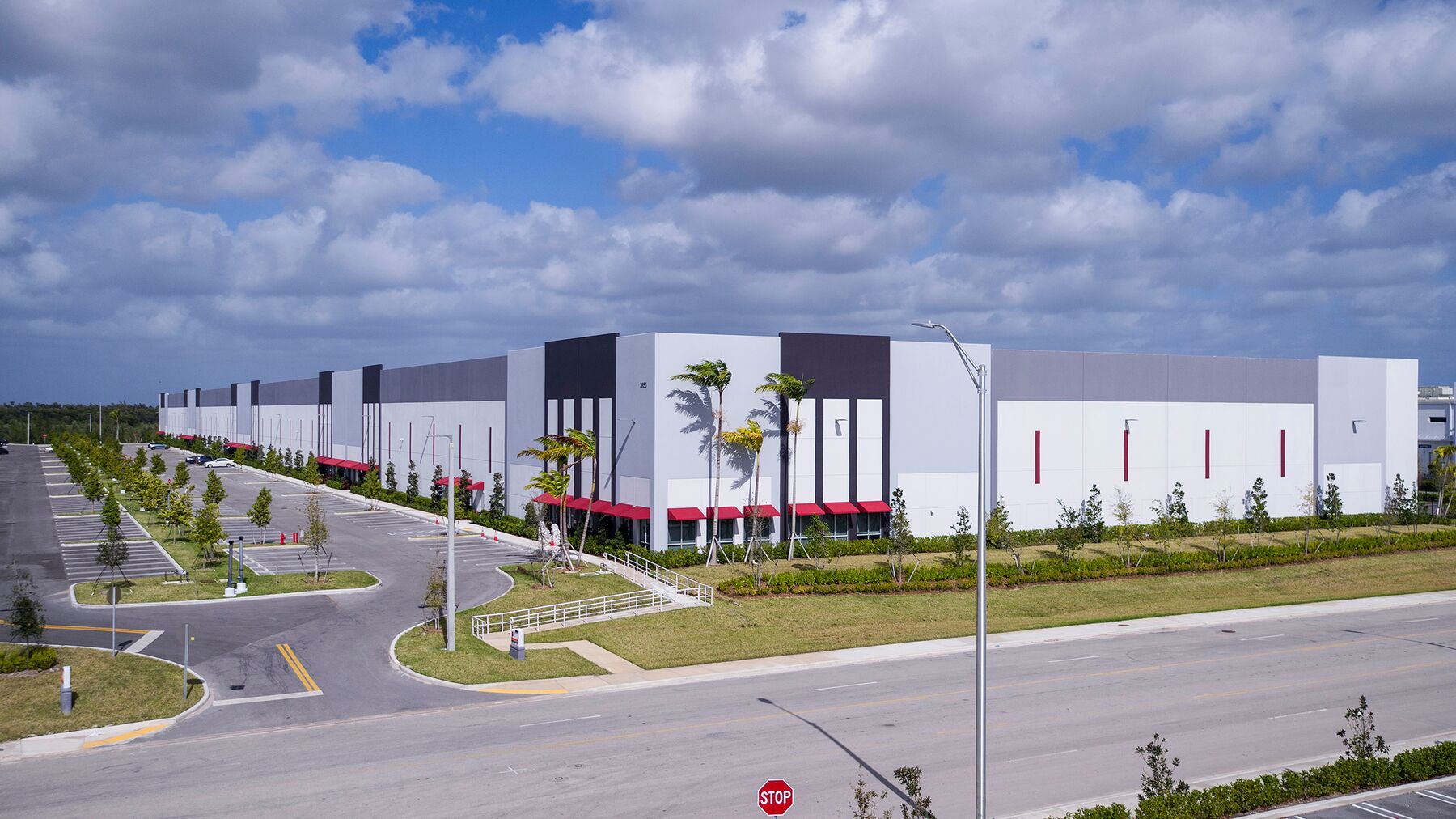 DPM-Prologis-Countyline-200-Property-Photo.jpg